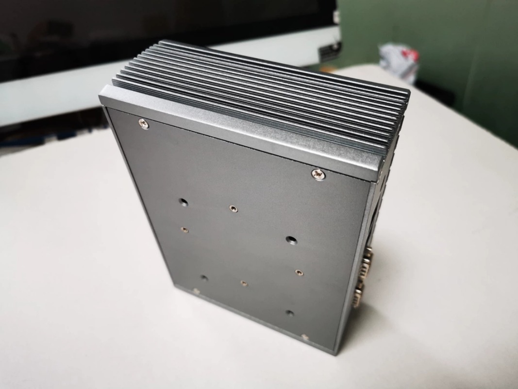 Untuk Mini Industrial PC, Quad - Fanless Industrial Pc Rs485 Core I7 ulasan dan harga